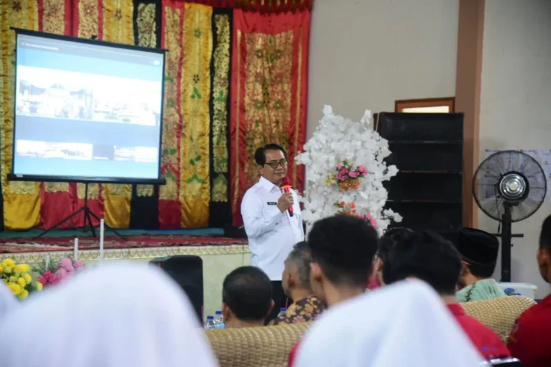 Bupati Padang Pariaman, John Kenedy Azis, saat menghadiri acara Pelayanan Keluarga Berencana dan Kesehatan Reproduksi (KBKR) di Sungai Asam, Kamis (25/9/2025). (Sumber: ANTARA/HO-Diskominfo Padang Pariaman)