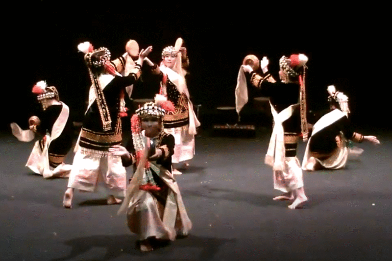 Ilustrasi Tari Rangguk Jambi (Youtube/Wenny Ira R)