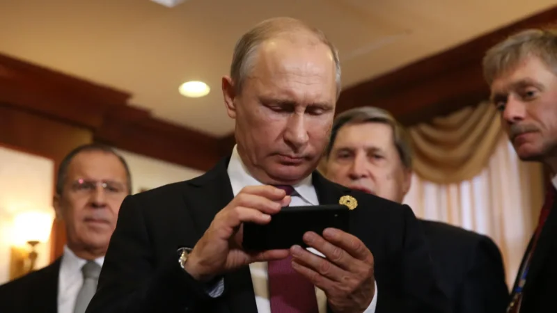 Presiden Rusia Vladimir Putin. Selama lebih dari satu dekade, pemerintahannya terus mengeluarkan kebijakan untuk membawa internet di bawah kendali negara. (Foto: Mikhail Svetlov/Getty Images)