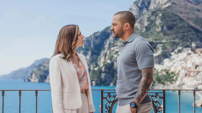 Prime Video menghadirkan berbagai serial orisinal berkualitas, mulai dari drama aksi, komedi romantis, hingga adaptasi game populer. (Foto: Maria Chiara Giannetta and Jesse Williams, Hotel Costiera, Amazon MGM Studios)