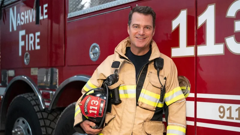 Chris O'Donnell berperan sebagai Don Hart, seorang kapten pemadam kebakaran, dalam serial terbaru '9-1-1: Nashville'. (Sumber: Disney/Jake Giles Netter)