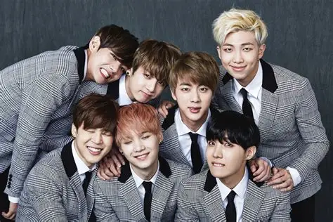 Grup K-pop fenomenal BTS dipastikan kembali dalam formasi lengkap tujuh anggota setelah menyelesaikan masa hiatus panjang akibat wajib militer
