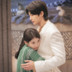 Poster resmi drama Korea Perfect Crown yang menampilkan IU dan Byeon Woo-seok, menjadi salah satu tontonan paling populer dengan perolehan rating yang terus meroket.